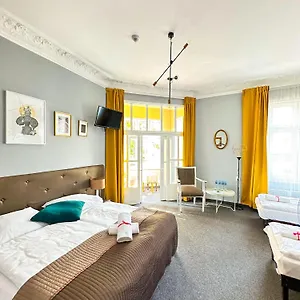 3* Gasthuis Expolis - Center - 24h #betterthanyourex